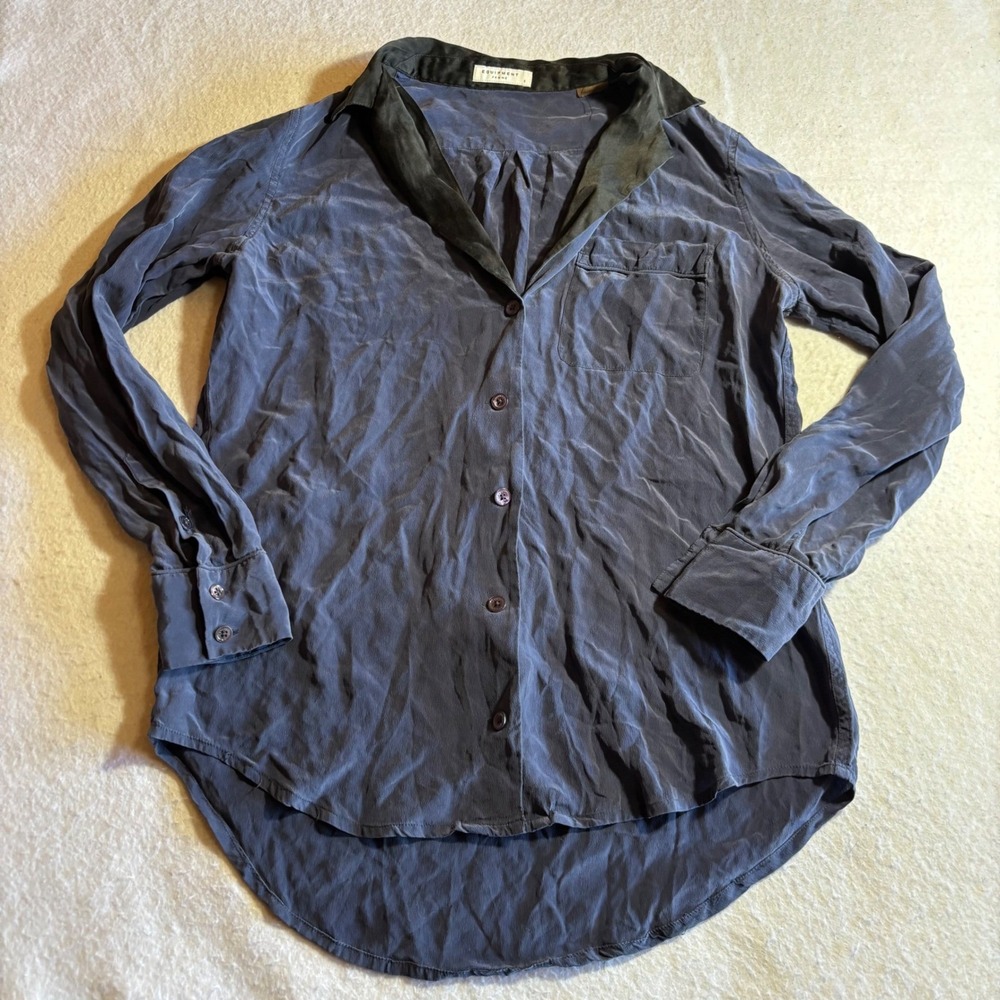 EQUIPMENT Femme Silk Button Down Shirt Blouse Top Size S Navy‎